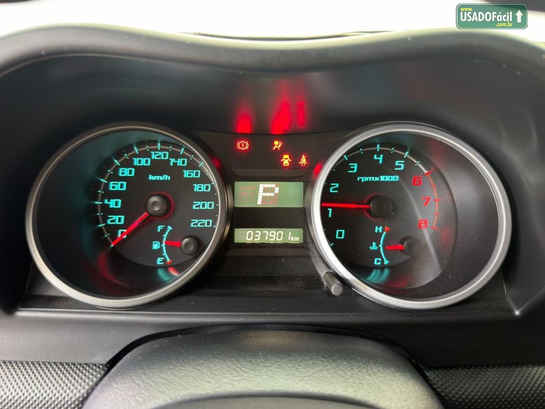 Mitsubishi Pajero TR4 2.0 4x2 Automático Flex 2014/2015 — foto 8 de 20