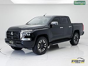 MITSUBISHI Triton HPE-S CD 2.4 4x4 Turbo Automático Diesel