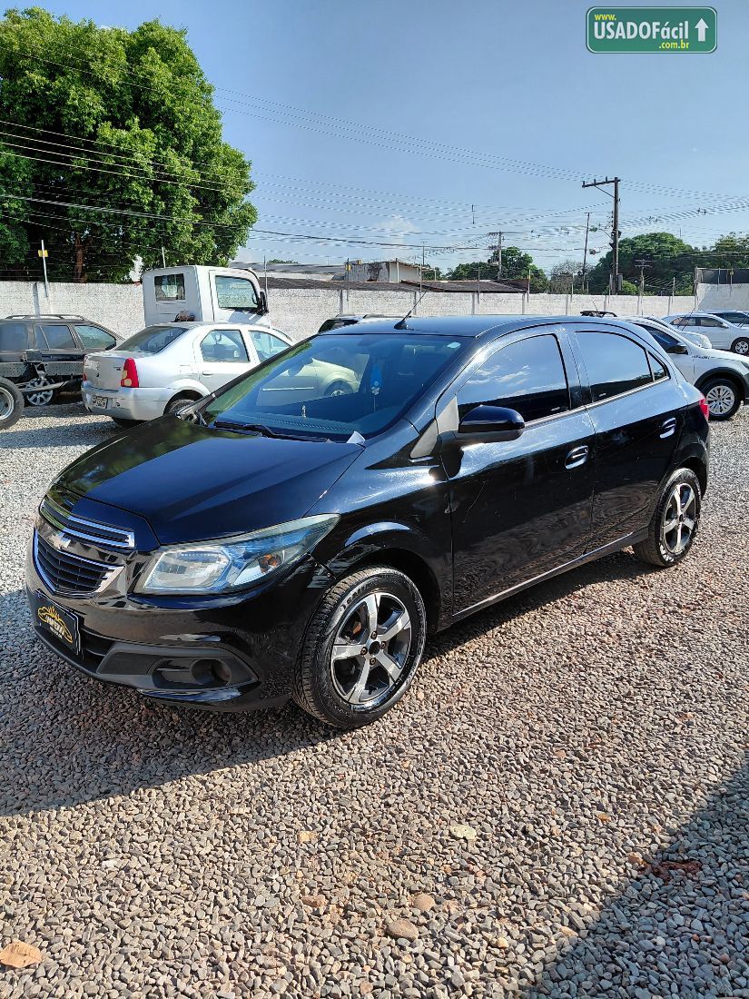 CHEVROLET/GM Onix Hatch LT 1.0 Mecânico Flex 2014/2014 — foto 2 de 13