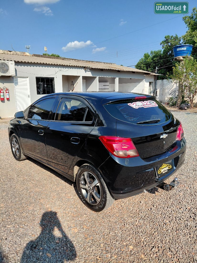 CHEVROLET/GM Onix Hatch LT 1.0 Mecânico Flex 2014/2014 — foto 6 de 13