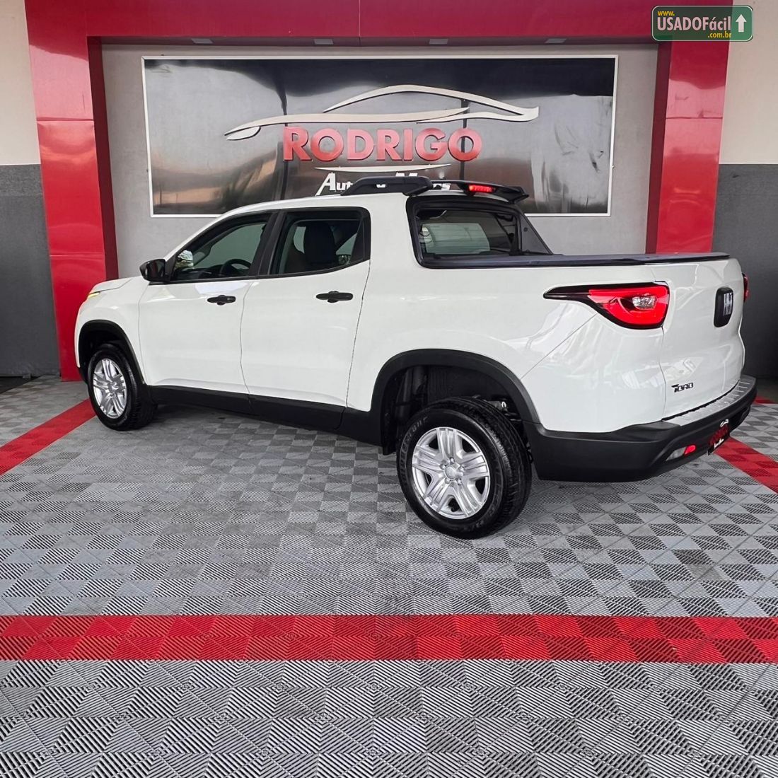 Fiat Toro Endurance 1.8 Automático Flex 2021/2022 — foto 6 de 11