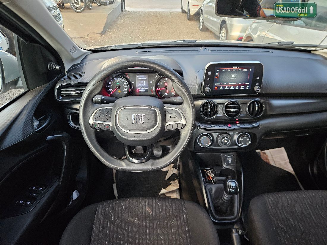 Fiat Cronos Drive 1.3 Mecânico Flex 2024/2025 — foto 13 de 18
