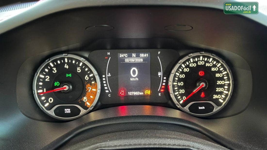 Jeep Renegade Sport 1.8 4x2 Mecânico Flex 2016/2017 — foto 18 de 19