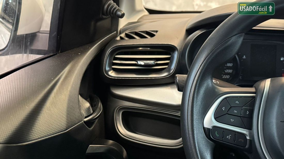 Fiat Cronos 1.8 Automático Flex 2020/2020 — foto 13 de 15