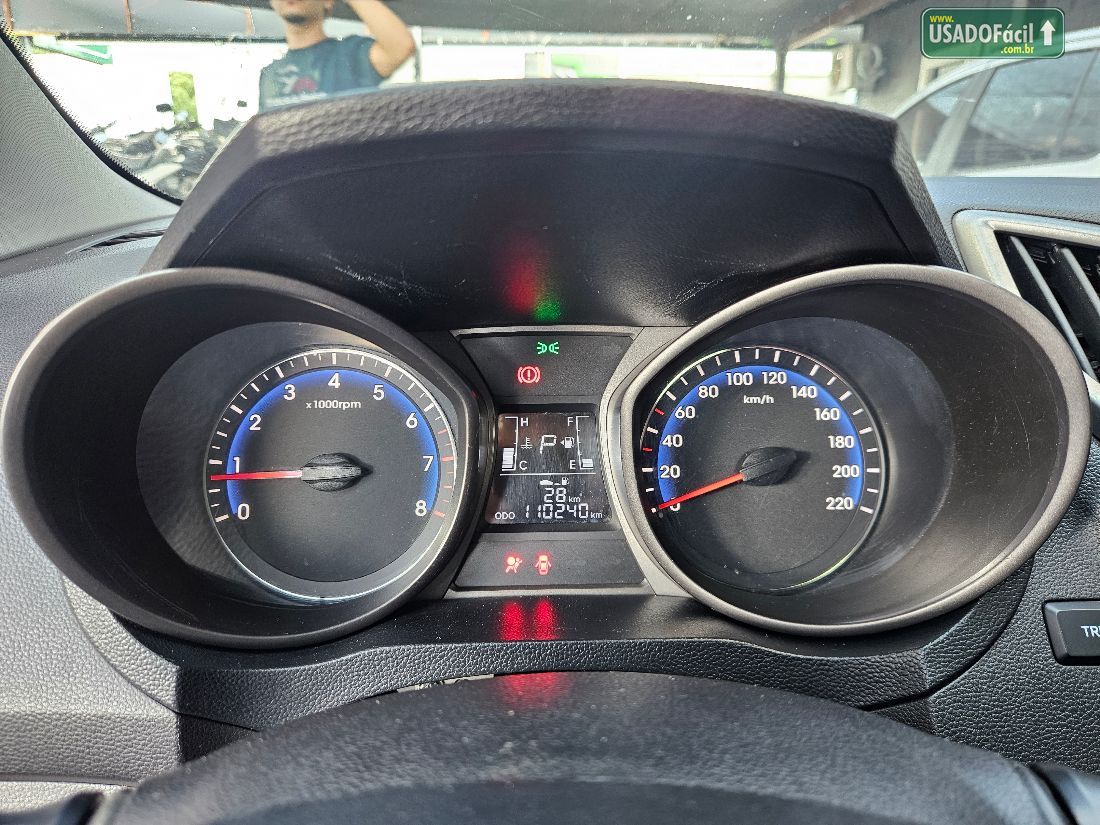Hyundai HB20S Sedan Comfort Plus 1.6 Automático Flex 2016/2017 — foto 15 de 19