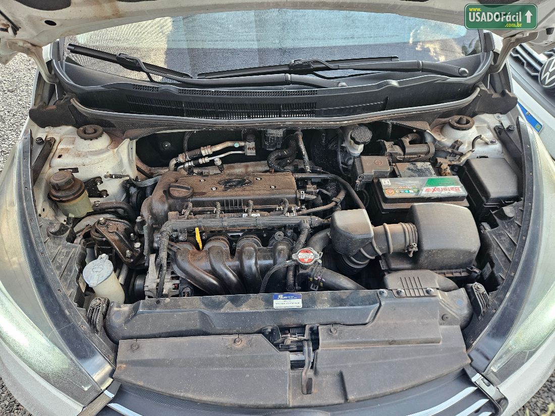 Hyundai HB20S Sedan Comfort Plus 1.6 Automático Flex 2016/2017 — foto 18 de 19