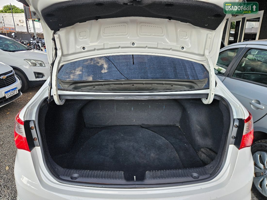 Hyundai HB20S Sedan Comfort Plus 1.6 Automático Flex 2016/2017 — foto 19 de 19
