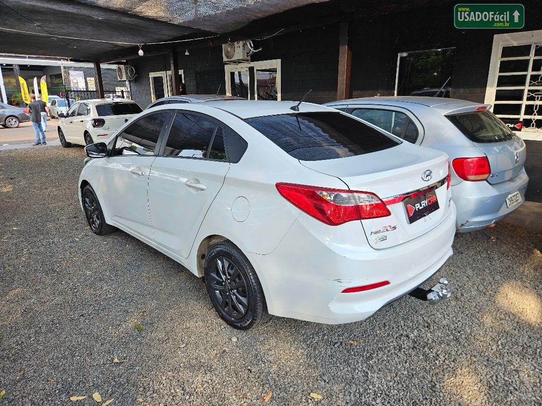 Hyundai HB20S Sedan Comfort Plus 1.6 Automático Flex 2016/2017 — foto 9 de 19