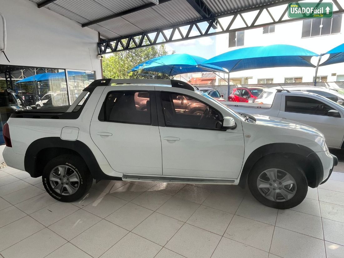 Renault Duster Oroch Dynamique 2.0 16V Automático Flex 2016/2017 — foto 2 de 9
