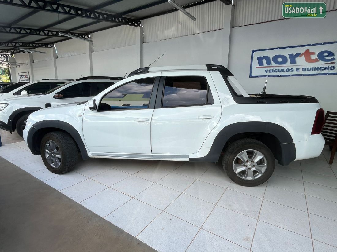 Renault Duster Oroch Dynamique 2.0 16V Automático Flex 2016/2017 — foto 3 de 9