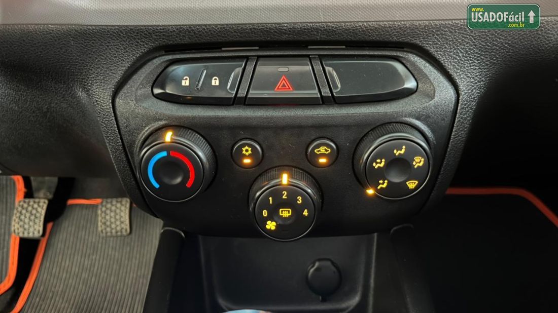 CHEVROLET/GM Onix Joy Hatch 1.0 Mecânico Flex 2019/2019 — foto 12 de 16