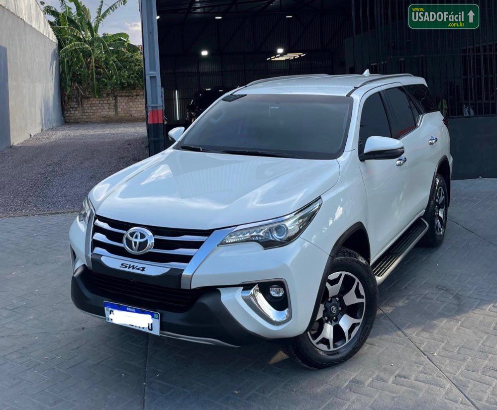 Toyota Hilux SW4 SRX 2.8 4x4 TDI Automático 7 Lugares