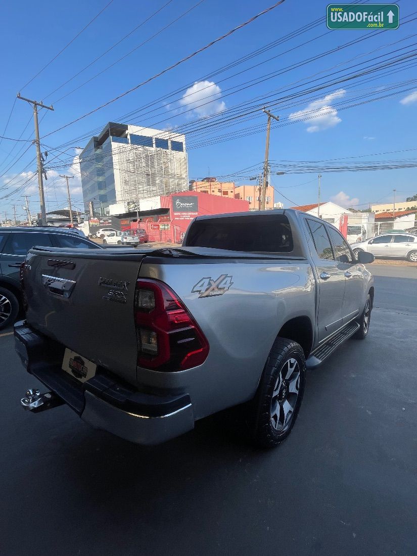 Toyota Hilux SRX CD 2.8 4x4 TDI Automático Diesel 2018/2019 — foto 4 de 9