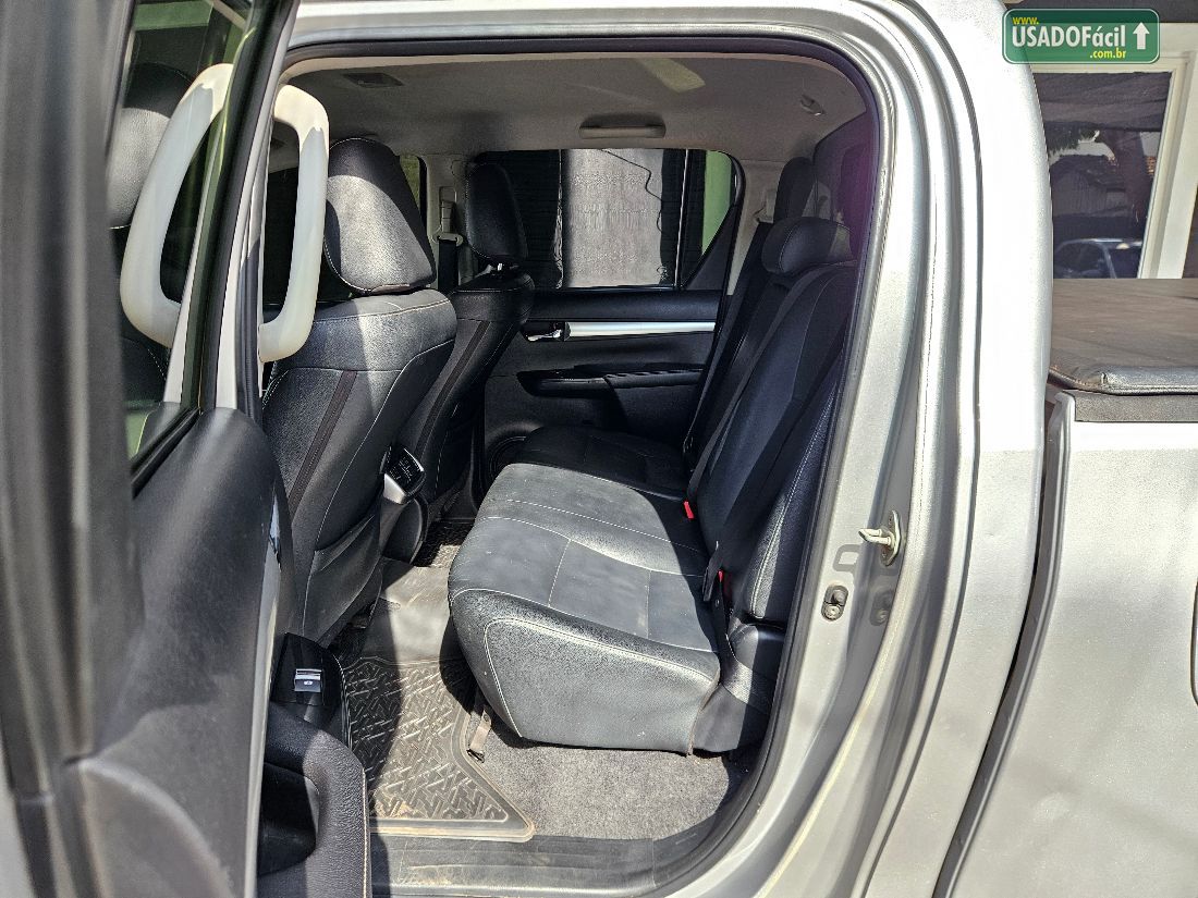 Toyota Hilux SRX CD 2.8 4x4 TDI Automático Diesel 2016/2016 — foto 17 de 20
