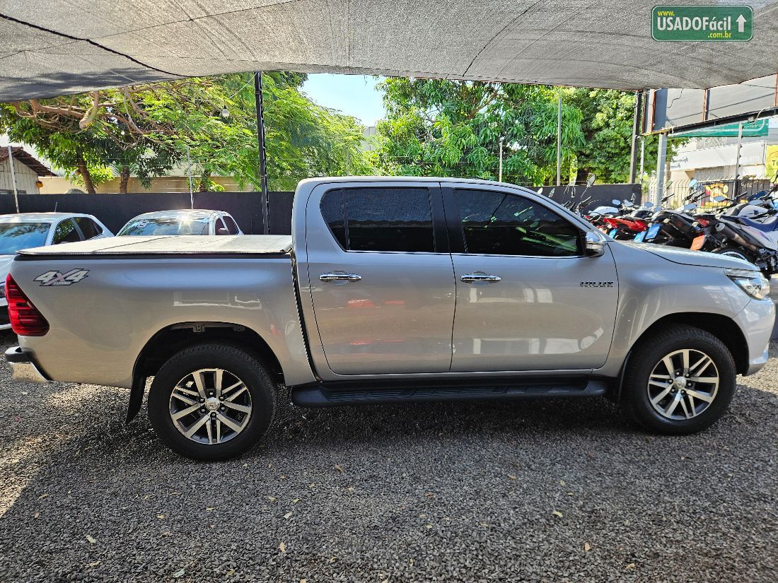 Toyota Hilux SRX CD 2.8 4x4 TDI Automático Diesel 2016/2016 — foto 6 de 20