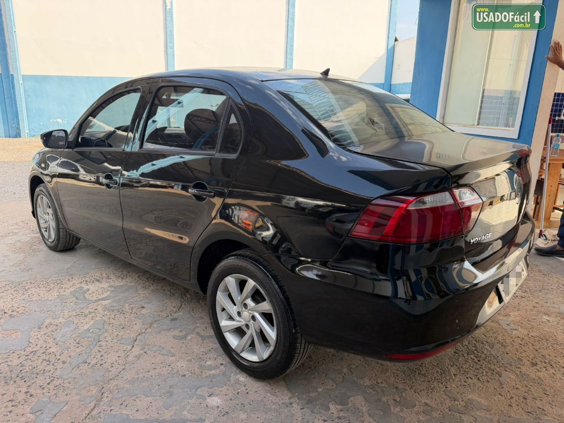 Volkswagen Voyage 1.6 MSi Automático Flex 2018/2019 — foto 4 de 8