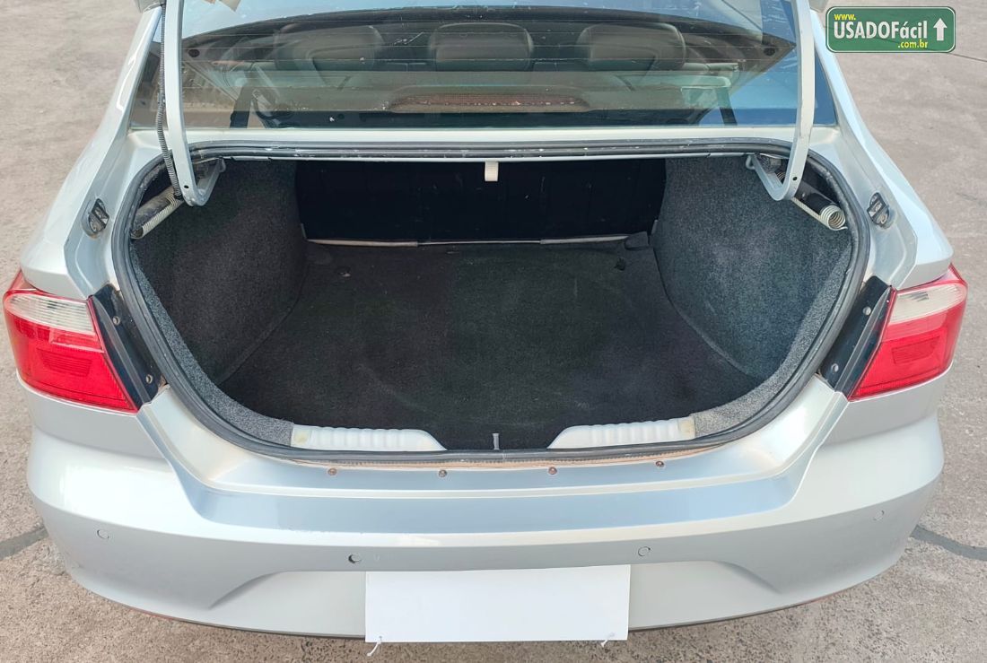 Volkswagen Voyage Evidence 1.6 Total Flex 2014/2015 — foto 11 de 13