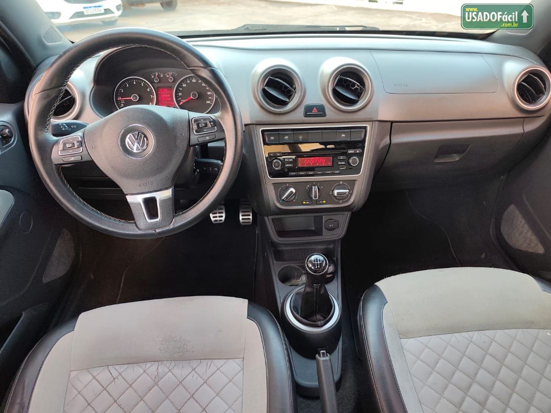 Volkswagen Voyage Evidence 1.6 Total Flex 2014/2015 — foto 6 de 13