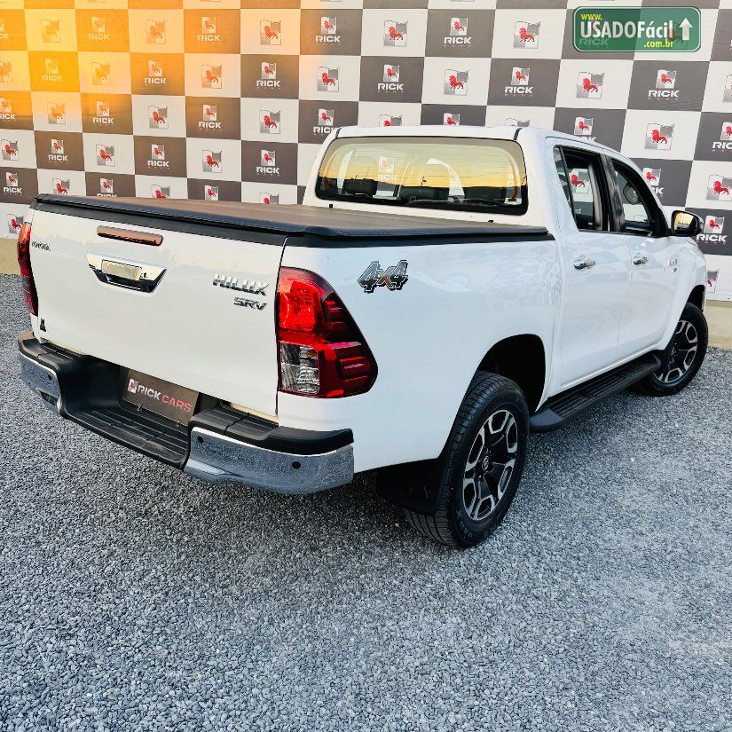 Toyota Hilux SRV CD 2.7 4x4 Automático Flex 2021/2021 — foto 4 de 31