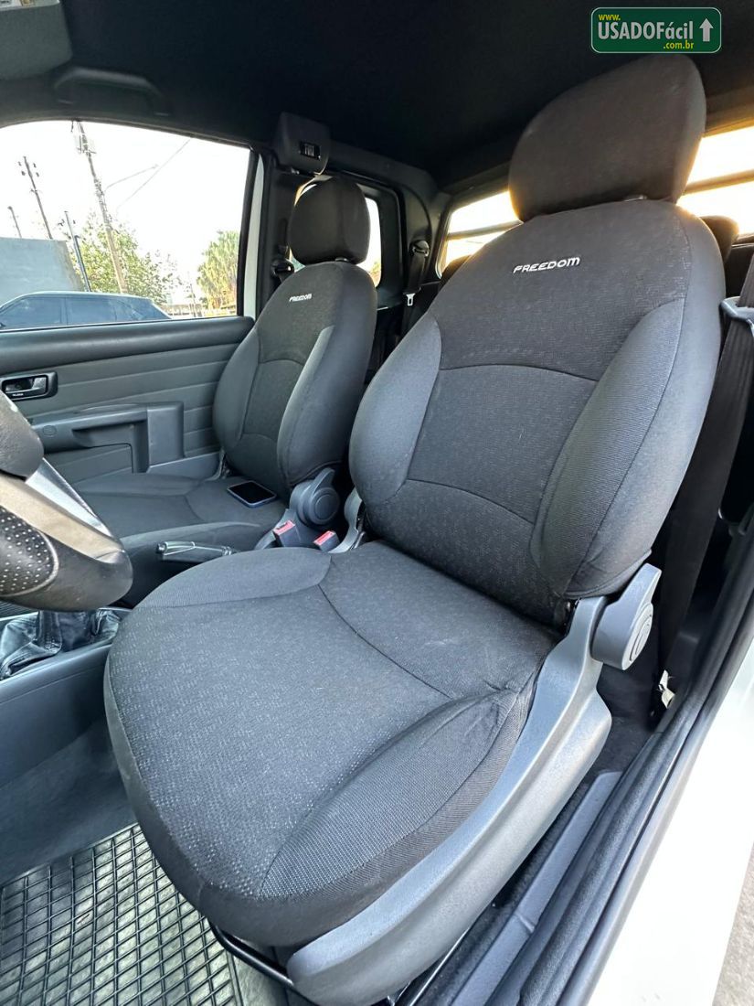 Fiat Strada Freedom CD 1.4 Flex 2019/2019 — foto 8 de 12