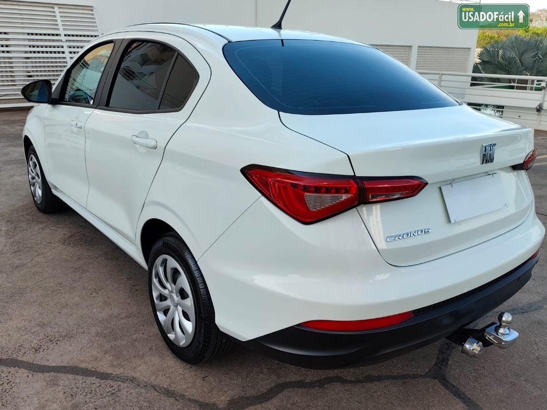 Fiat Cronos 1.3 Mecânico Flex 2021/2022 — foto 3 de 12