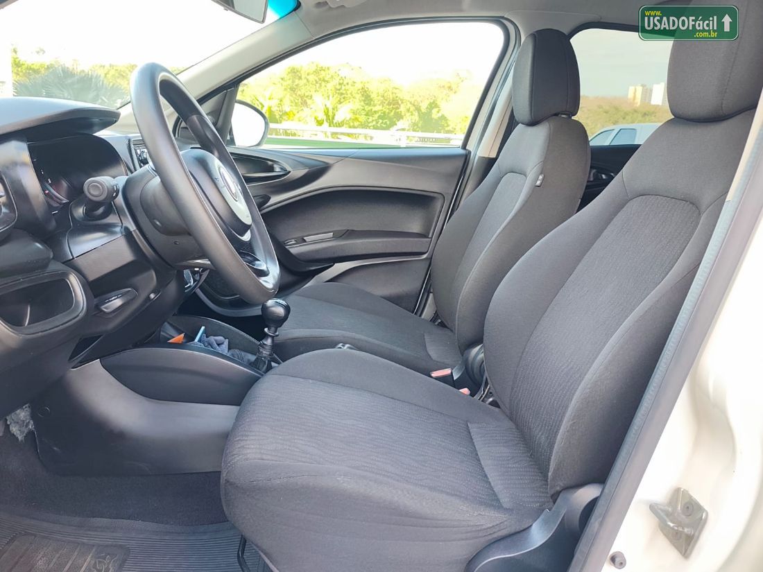 Fiat Cronos 1.3 Mecânico Flex 2021/2022 — foto 9 de 12