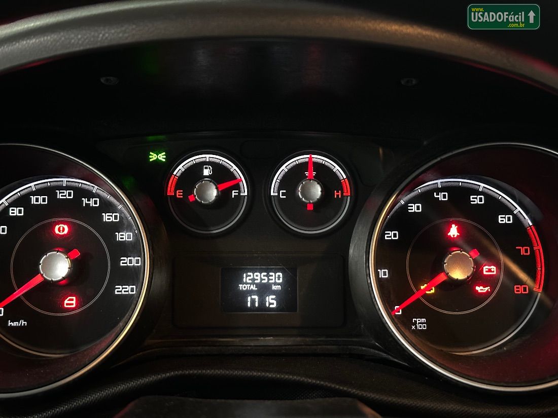Fiat Punto Attractive 1.4 Fire Flex 5P 2013/2013 — foto 7 de 11