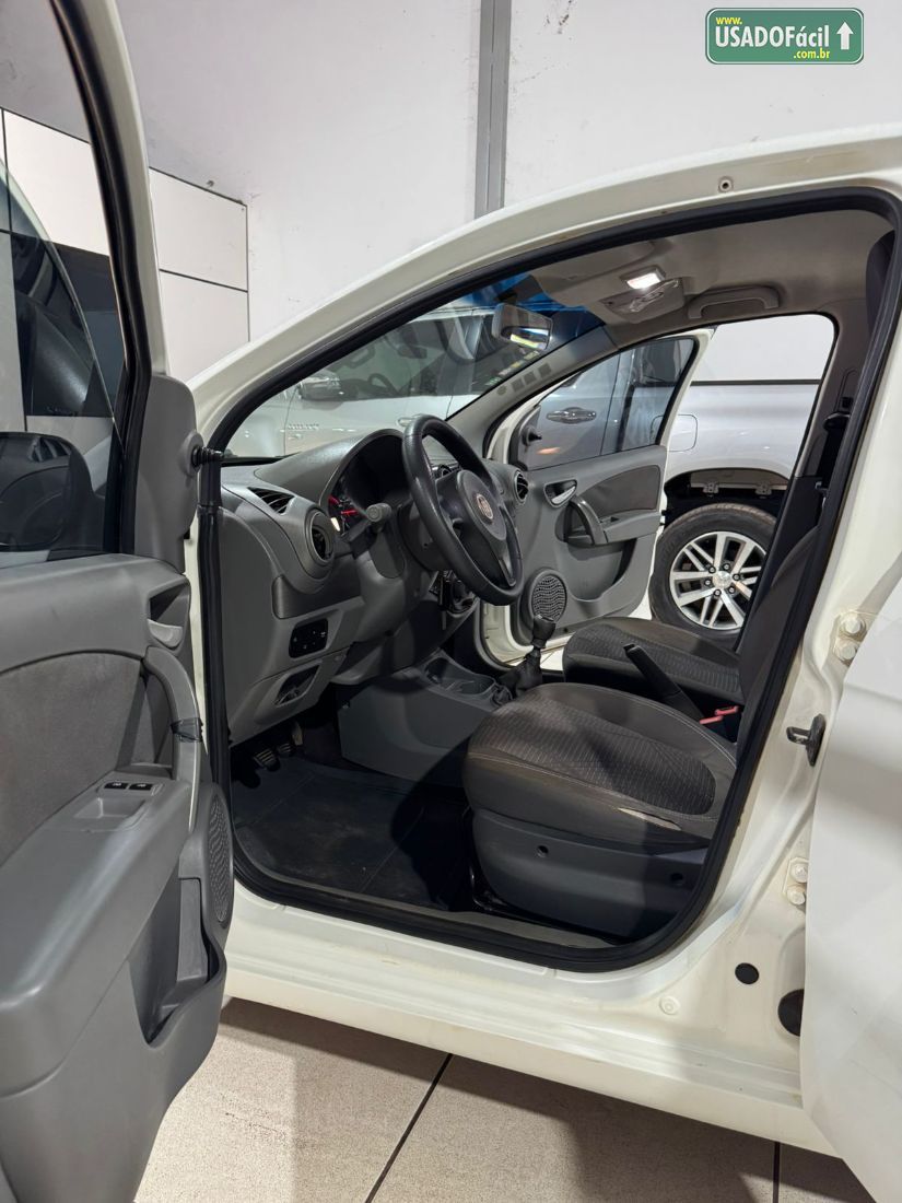 Fiat Palio Attractive 1.4 EVO Fire Flex 5P 2013/2014 — foto 5 de 12