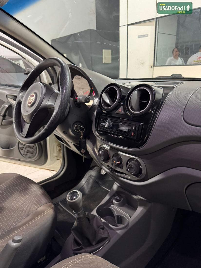 Fiat Palio Attractive 1.4 EVO Fire Flex 5P 2013/2014 — foto 7 de 12