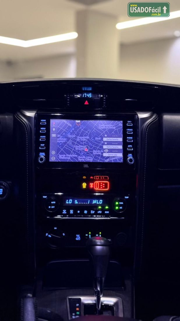 Toyota Hilux SW4 SRX 2.8 4x4 TDI Automático Diesel 2022/2022 — foto 7 de 14