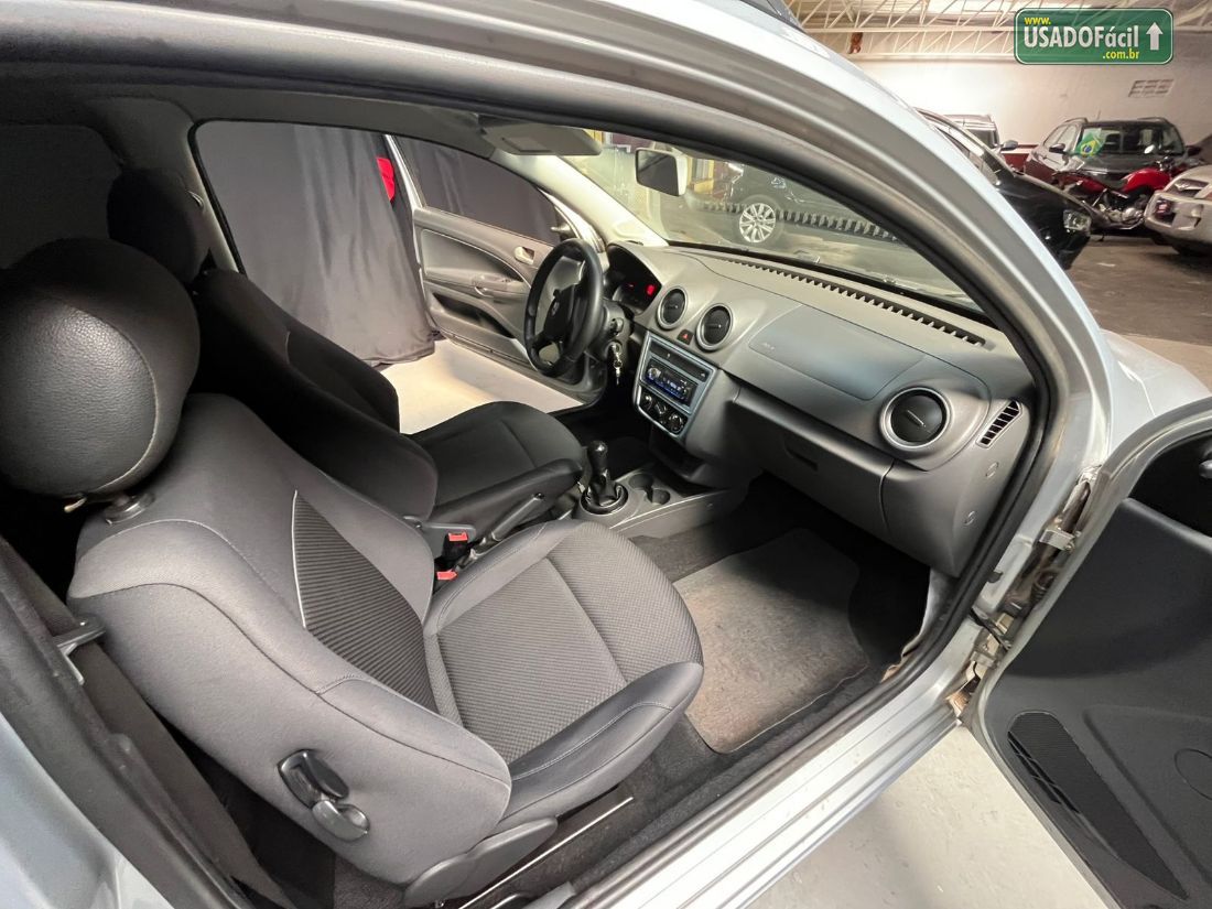 Volkswagen Saveiro Robust CD 1.6 Total Flex 2019/2019 — foto 13 de 16