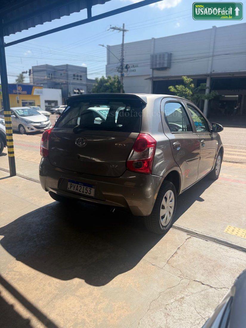 TOYOTA Etios Hatch X 1.3 Mecânico Flex 2016/2017 — foto 3 de 5