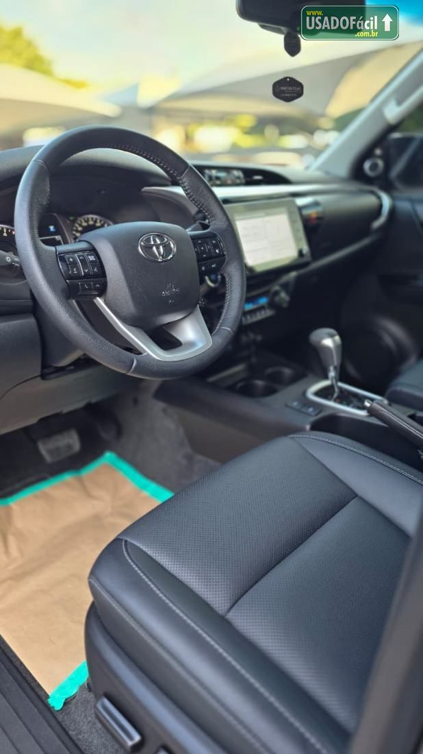 Toyota Hilux SRX Limited CD 2.8 4x4 TDI Automático Diesel 2022/2023 — foto 10 de 17