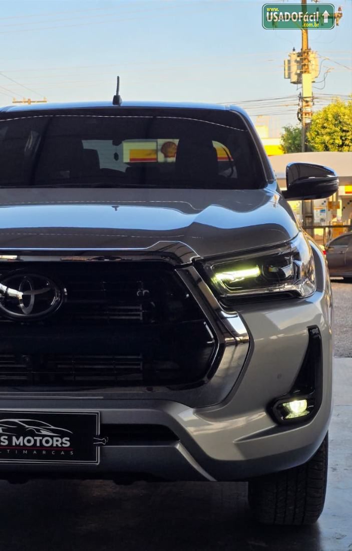 Toyota Hilux SRX Limited CD 2.8 4x4 TDI Automático Diesel 2022/2023 — foto 9 de 17