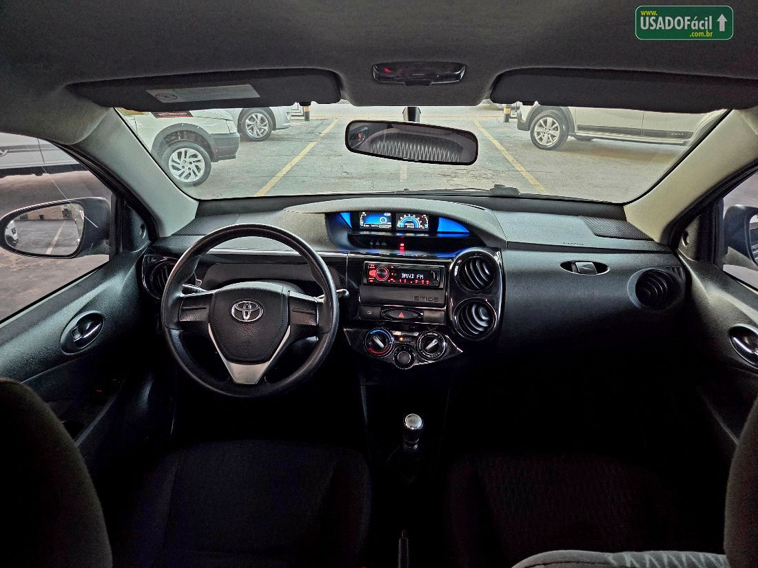 TOYOTA ETIOS HATCH X 1.3 MECÂNICO FLEX 2017/2018 — foto 12 de 14