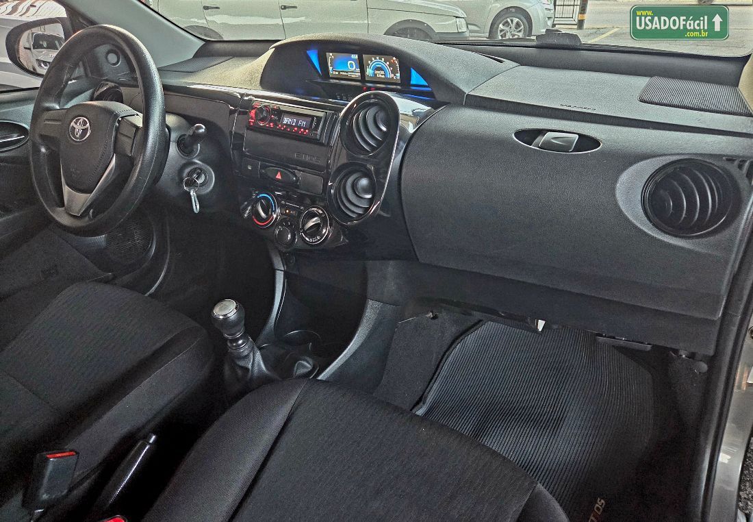 TOYOTA ETIOS HATCH X 1.3 MECÂNICO FLEX 2017/2018 — foto 14 de 14