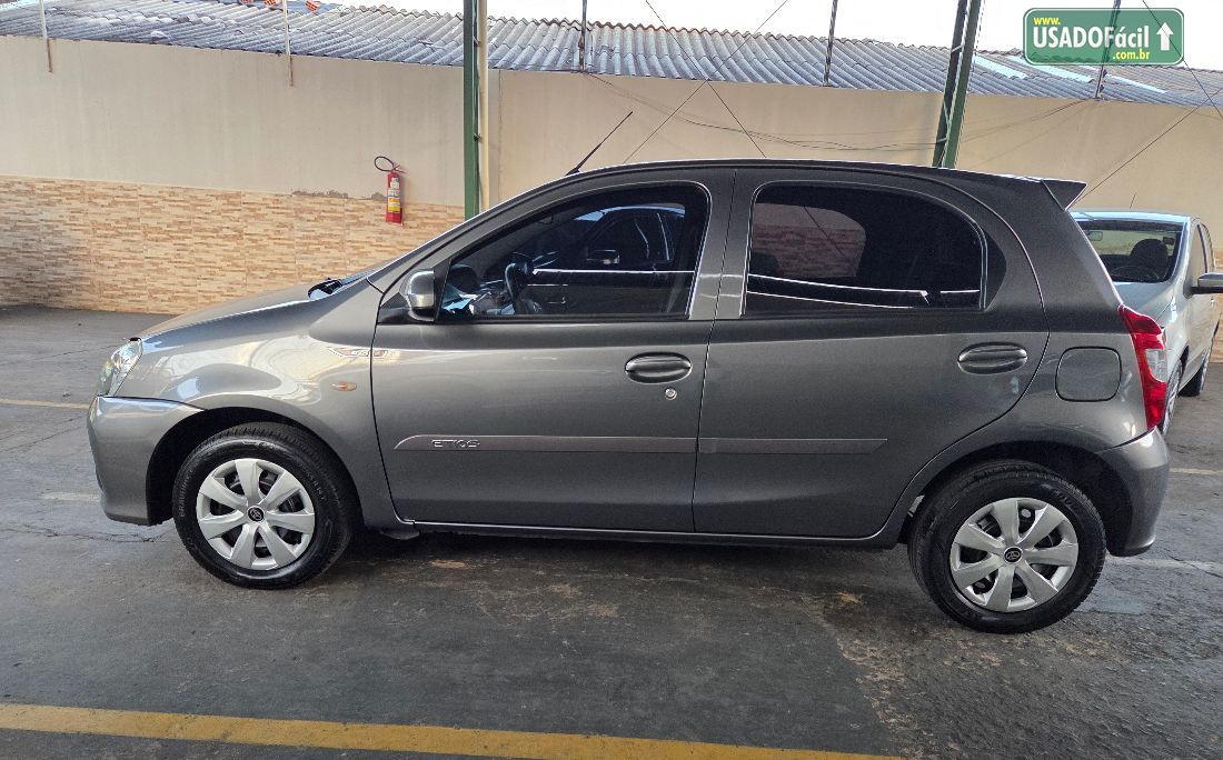 TOYOTA ETIOS HATCH X 1.3 MECÂNICO FLEX 2017/2018 — foto 4 de 14