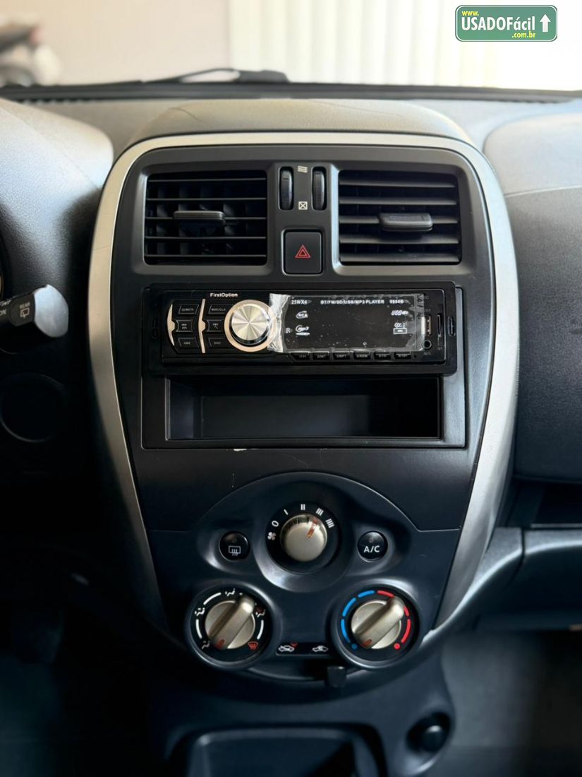 Nissan March S 1.0 5P Flex 2016/2017 — foto 11 de 16