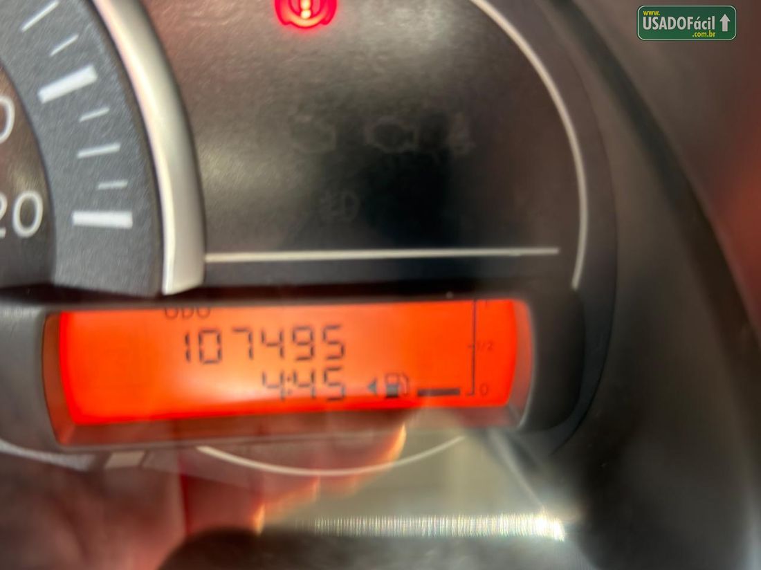 Nissan March S 1.0 5P Flex 2016/2017 — foto 16 de 16