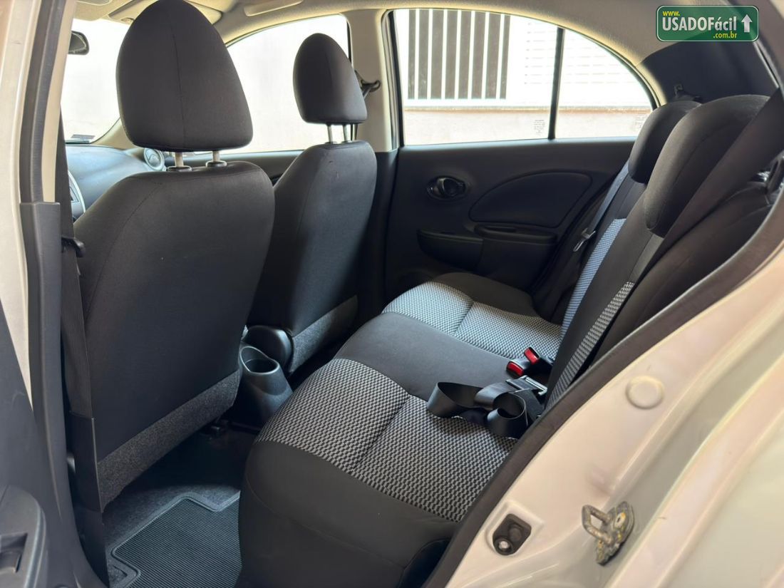 Nissan March S 1.0 5P Flex 2016/2017 — foto 7 de 16
