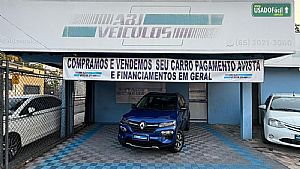 Kwid Outsider 1.0 Mecânico Flex 2022/2023 em Cuiabá - MT