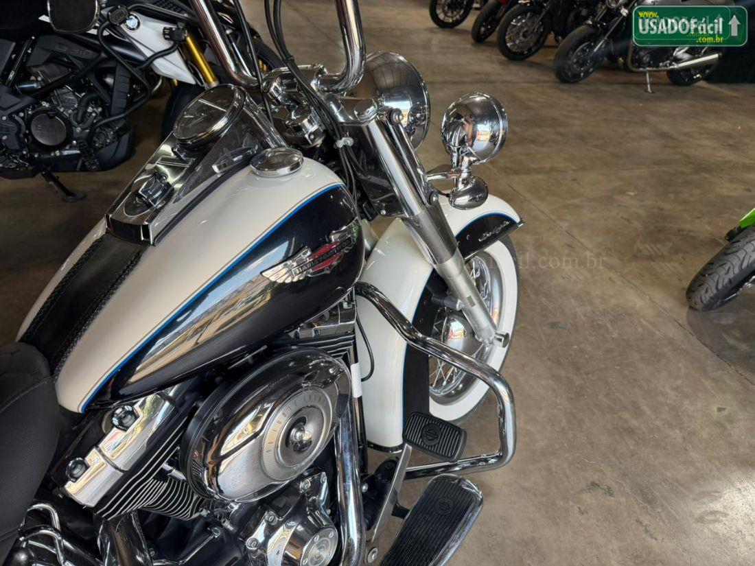 HARLEY-DAVIDSON SOFTAIL DeLuxe FLSTN 2011/2012 — foto 8 de 14