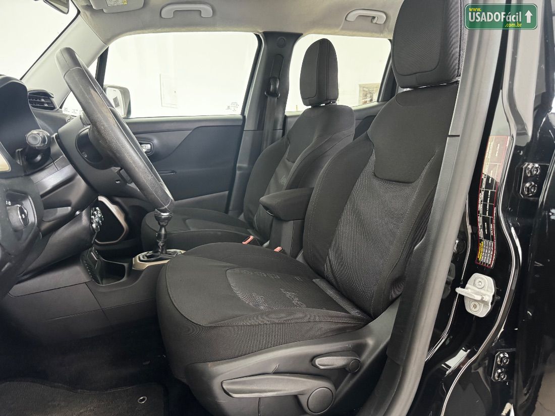 Jeep Renegade 1.8 4x2 Mecânico Flex 2016/2016 — foto 9 de 12