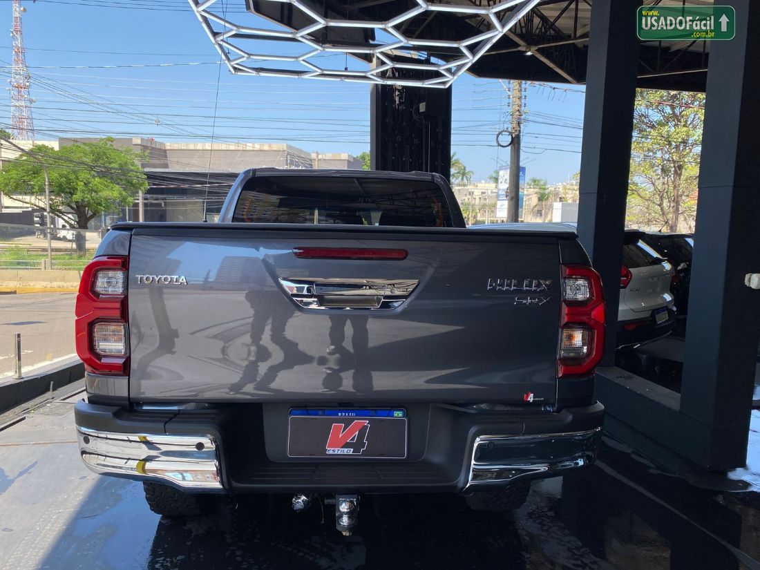 Toyota Hilux SRX CD 2.8 4x4 TDI Automático Diesel 2024/2025 — foto 3 de 10