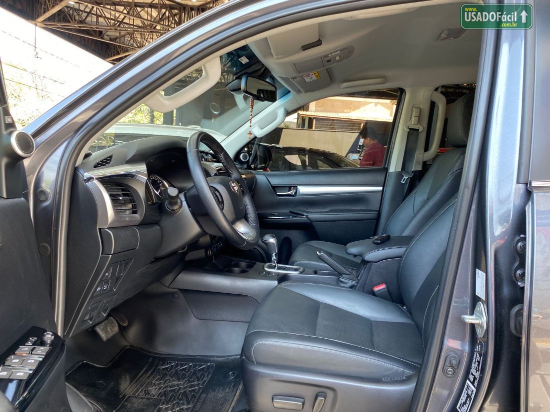 Toyota Hilux SRX CD 2.8 4x4 TDI Automático Diesel 2024/2025 — foto 9 de 10