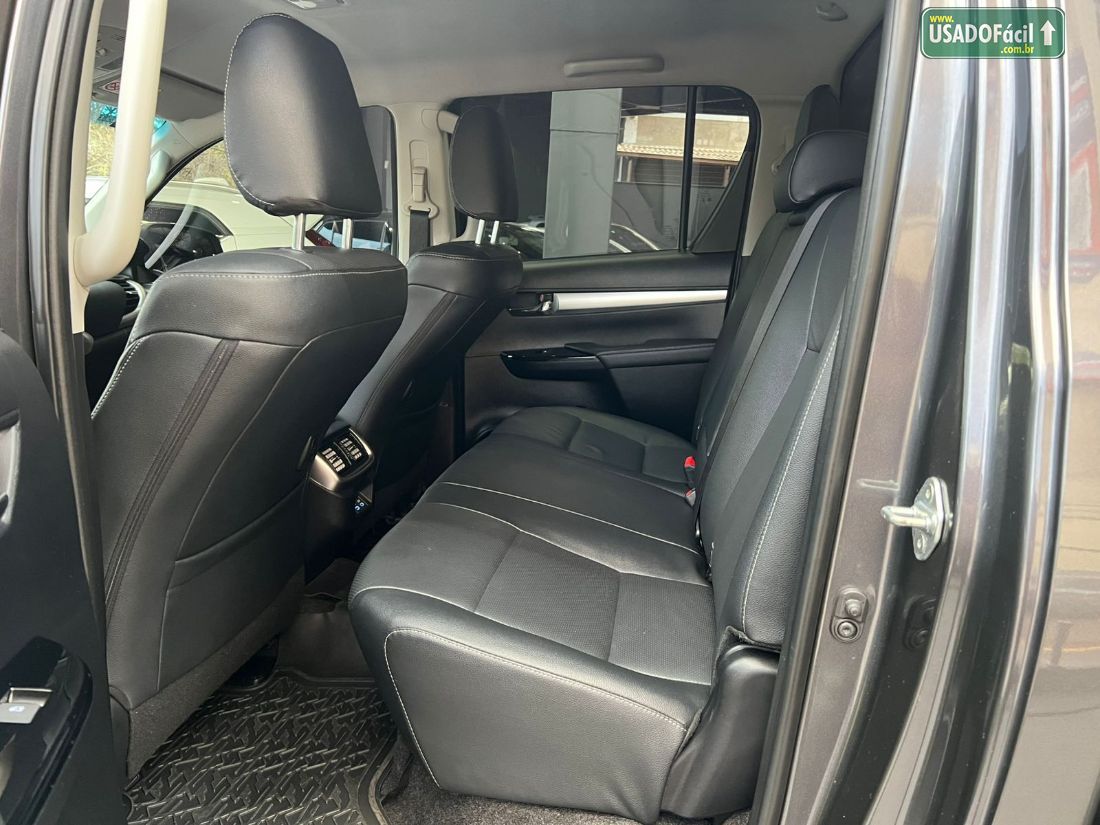 Toyota Hilux SRX Plus CD 2.8 4x4 TDI Automático Diesel 2024/2024 — foto 13 de 16