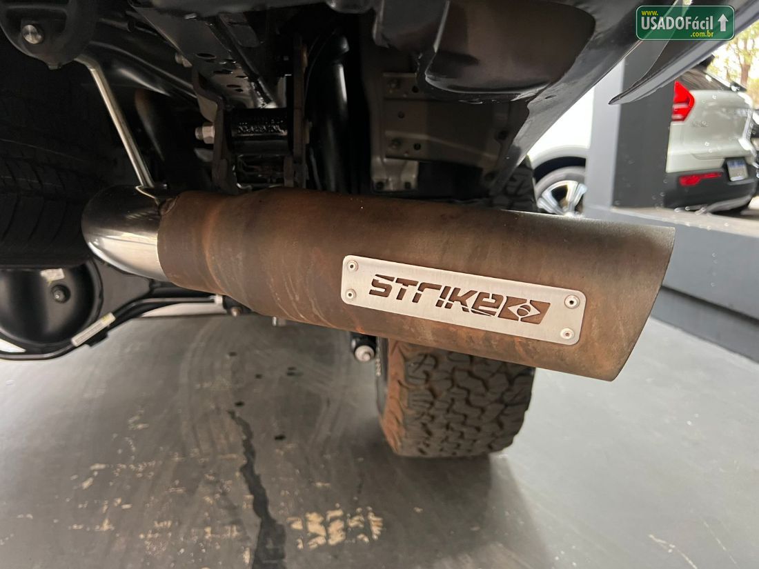 Toyota Hilux SRX Plus CD 2.8 4x4 TDI Automático Diesel 2024/2024 — foto 14 de 16