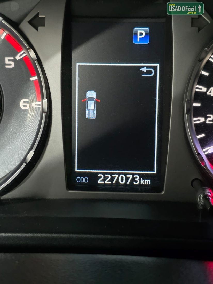 Toyota Hilux SRV CD 2.8 4x4 TDI Automático Diesel 2022/2022 — foto 8 de 10