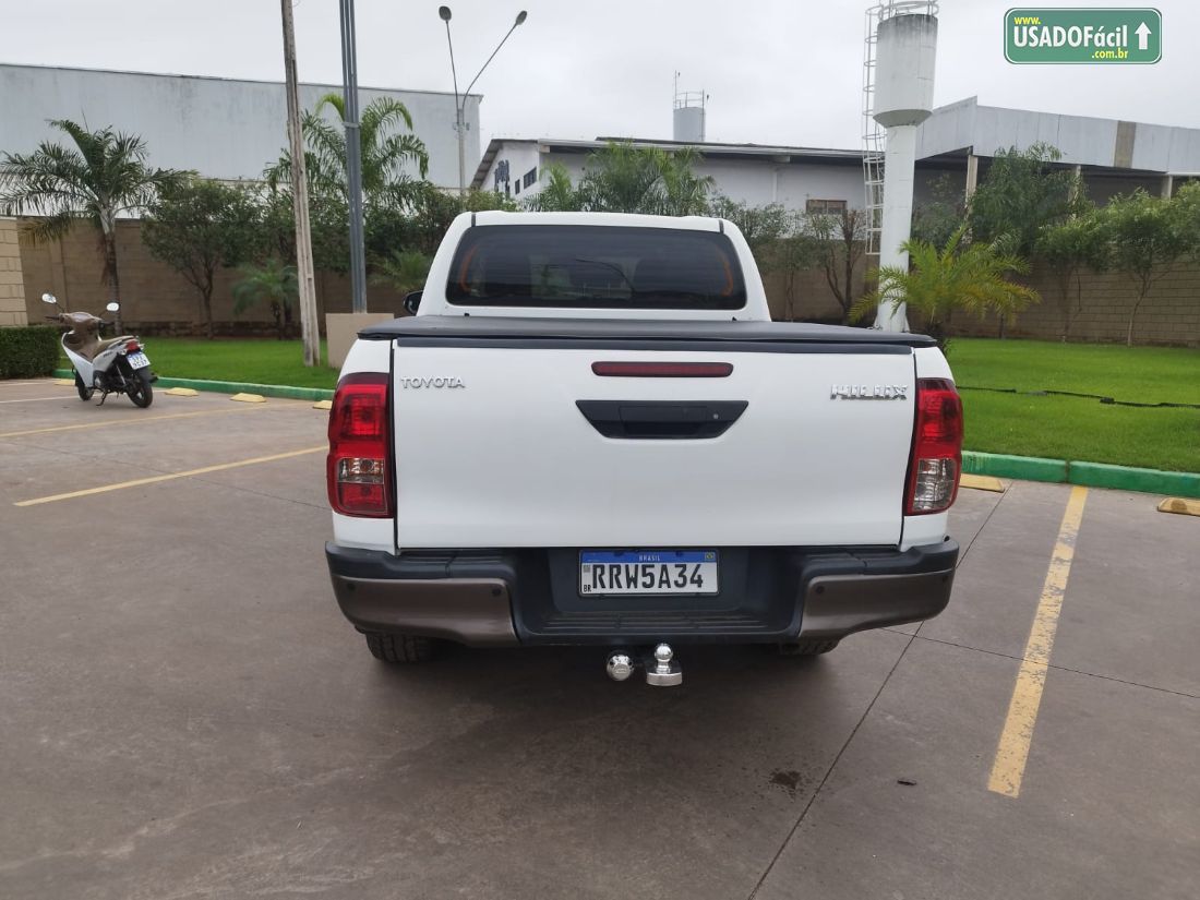 Toyota Hilux CD 2.8 4x4 Mecânico Diesel 2023/2023 — foto 2 de 12