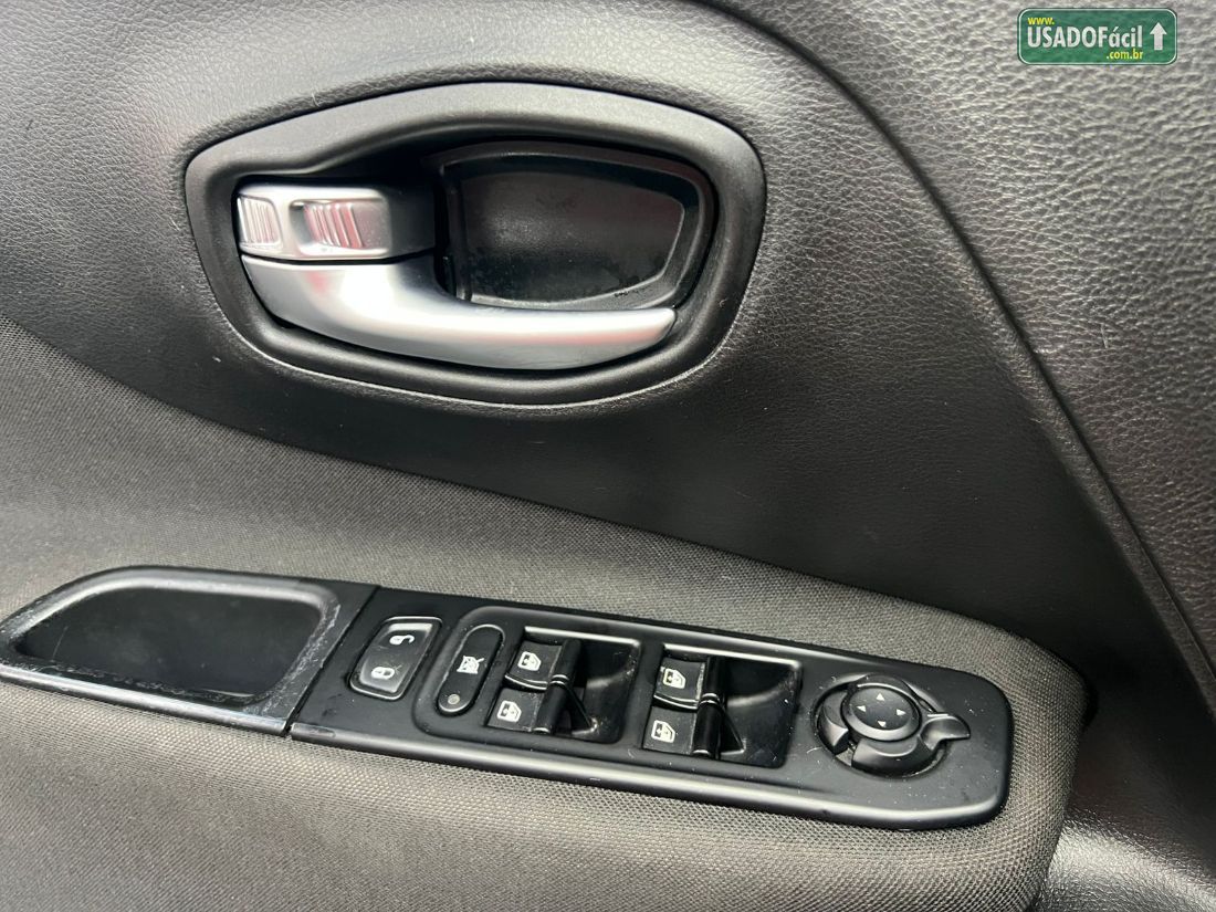 Jeep Renegade 1.8 4x2 Automático Flex 2019/2020 — foto 9 de 11